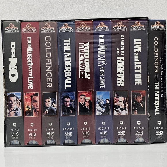 James Bond 007 Deluxe Edition Bond 007 Gift Set - Picture 16 of 16